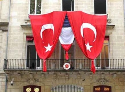 RELATIONS POUVOIRS PUBLICS